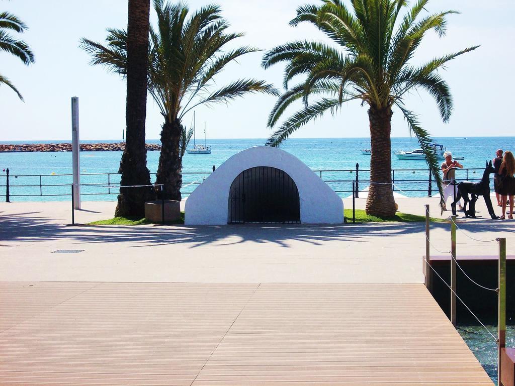 Hostal Rey Santa Eularia des Riu Zewnętrze zdjęcie